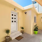 Olivia\'S Sweet Home